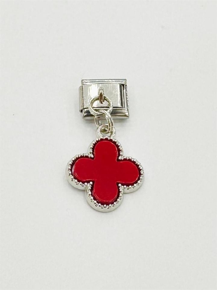 Çelik Charm Yonca Model Kırmızı Renk