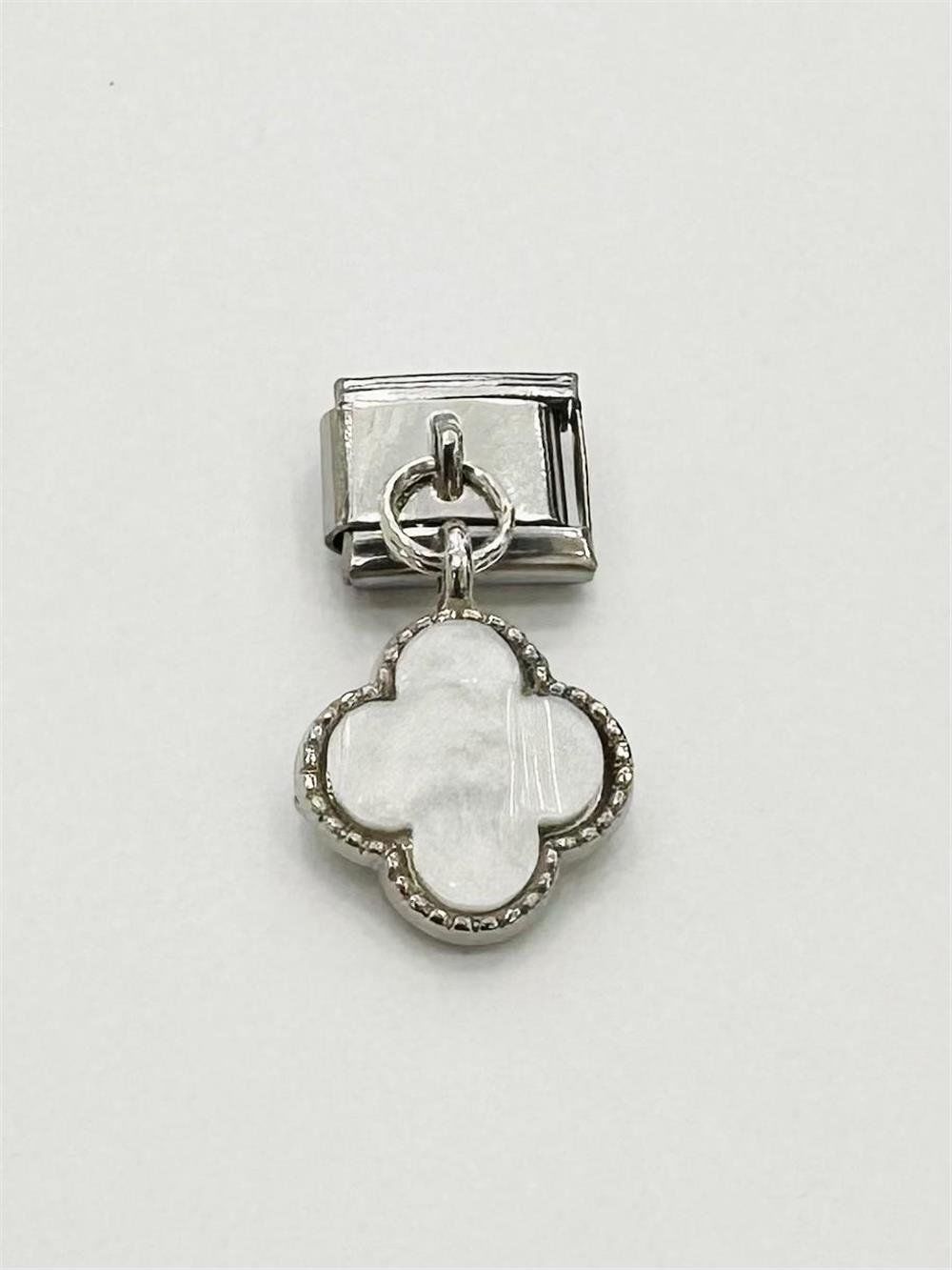 Çelik Charm Yonca Model Beyaz Renk